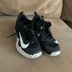 Nike volleyball shoes